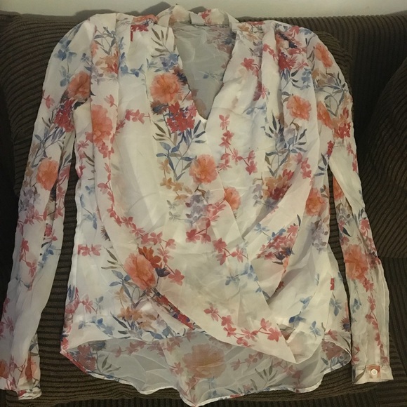 H&M Tops - H&M Floral Top